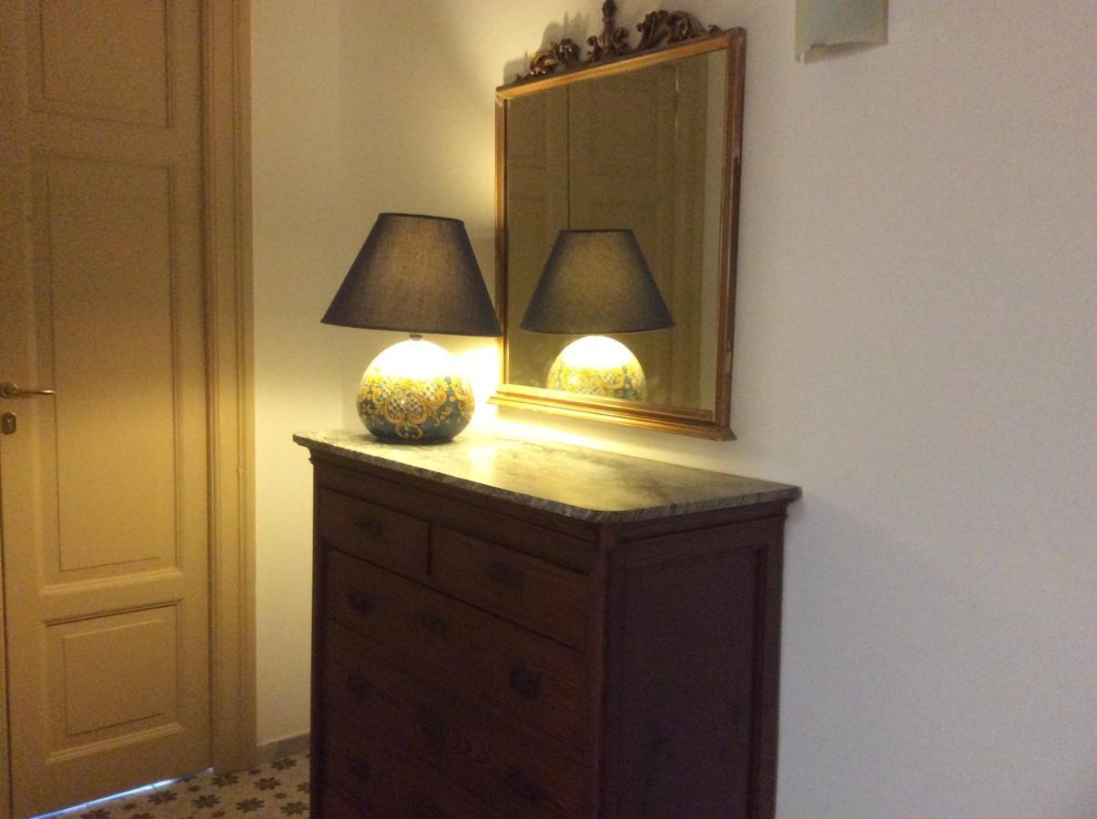 Charme In Centro - Tourist Rental أغريجنتو المظهر الخارجي الصورة