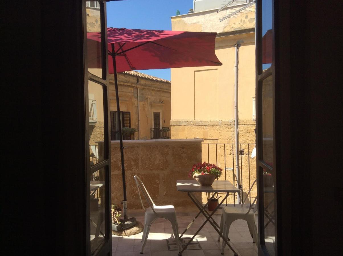 Charme In Centro - Tourist Rental أغريجنتو المظهر الخارجي الصورة