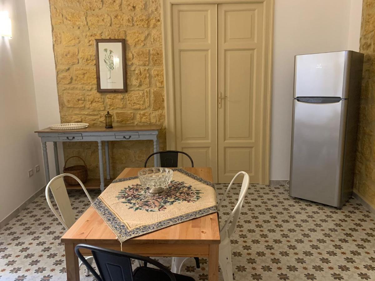 Charme In Centro - Tourist Rental أغريجنتو المظهر الخارجي الصورة