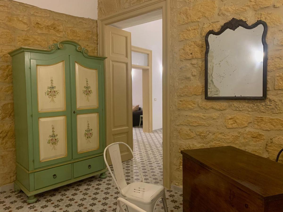 Charme In Centro - Tourist Rental أغريجنتو المظهر الخارجي الصورة