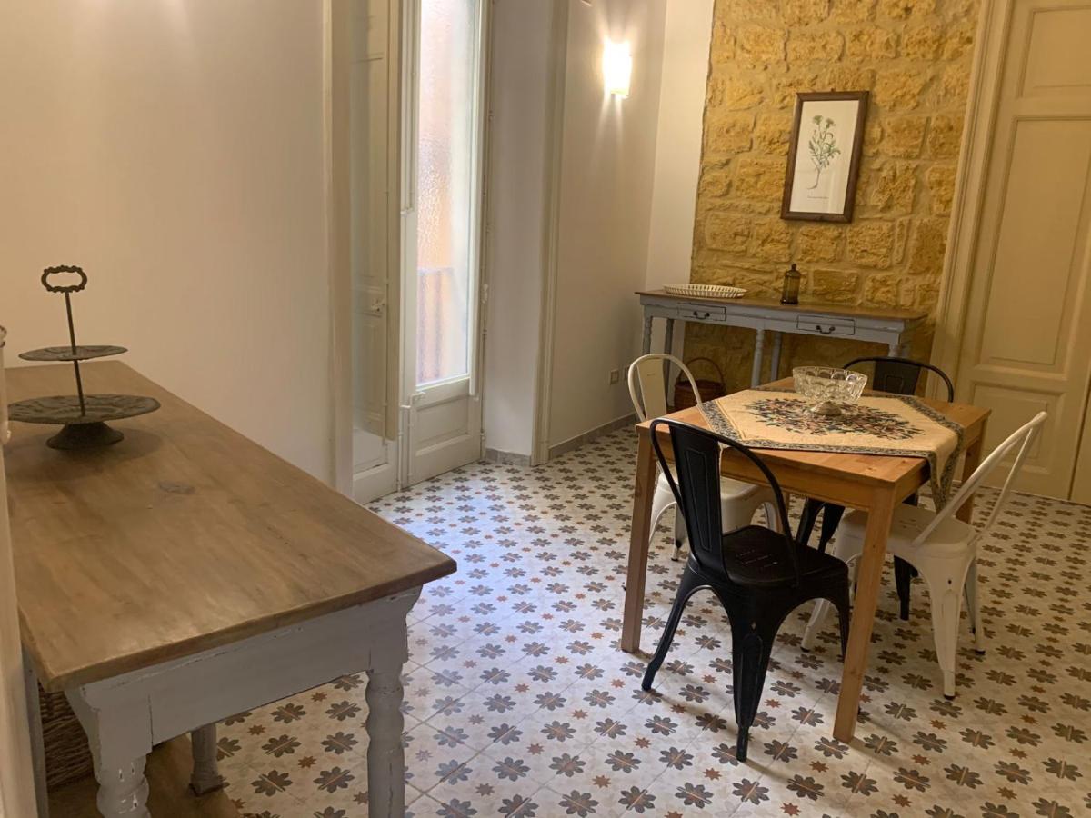 Charme In Centro - Tourist Rental أغريجنتو المظهر الخارجي الصورة