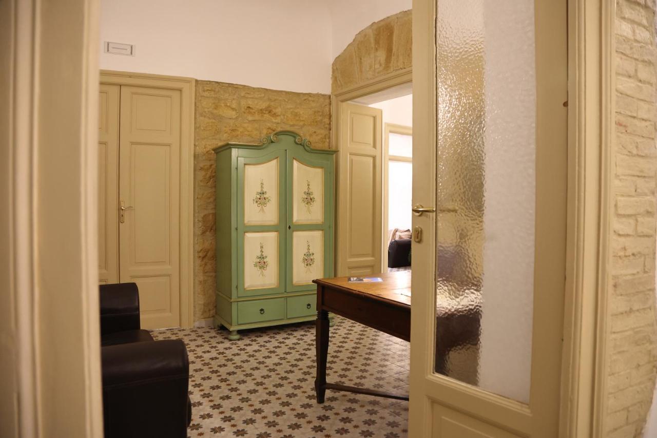 Charme In Centro - Tourist Rental أغريجنتو المظهر الخارجي الصورة